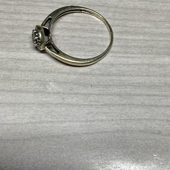 10k Solid Gold Solitaire Ring with Diamonds - Picture 4 of 7